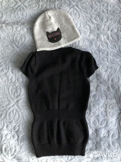 Безрукавка и шапки для девочки