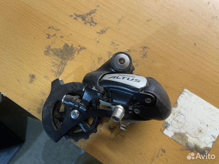 Shimano altus задний переключатель