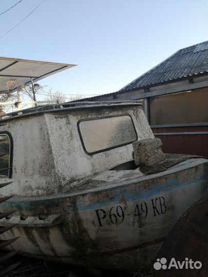 Катер с мотором