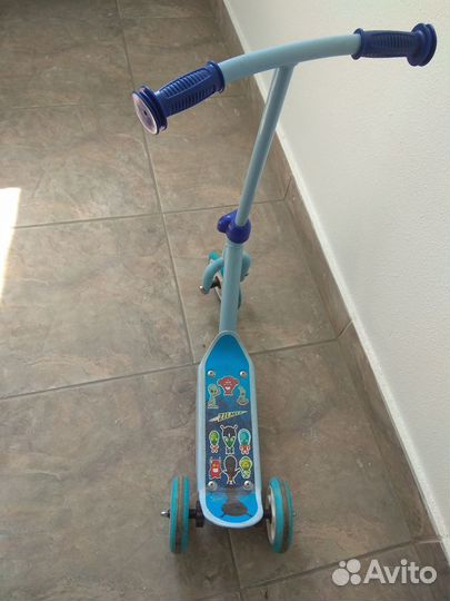 Самокат детский трехколесный