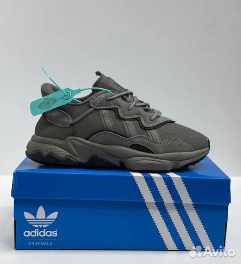 Кроссовки adidas ozweego