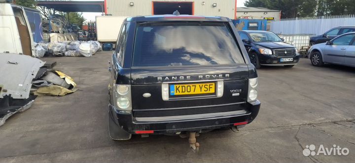 Разбирается Lend rover Range Rover 3 L322 3.6