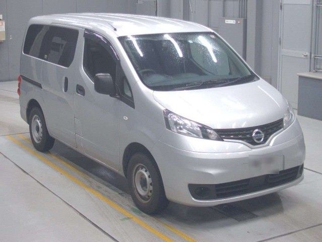 Nissan NV200: фото владельца