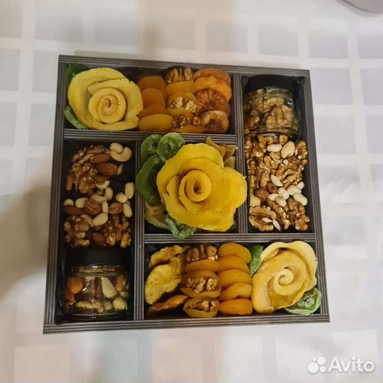 Подарочный бокс