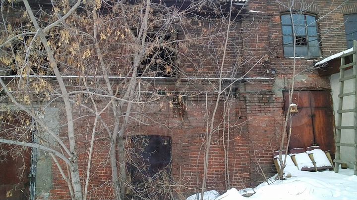 Гараж, > 30 м²