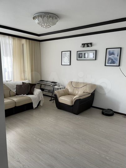 3-к. квартира, 90 м², 5/5 эт.