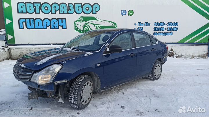 Обшивка стойки средняя правая верхняя Nissan Almera G15 769134AA0A. Сломано крепление