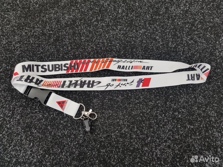 Шнурок Mitsubishi (Белый)