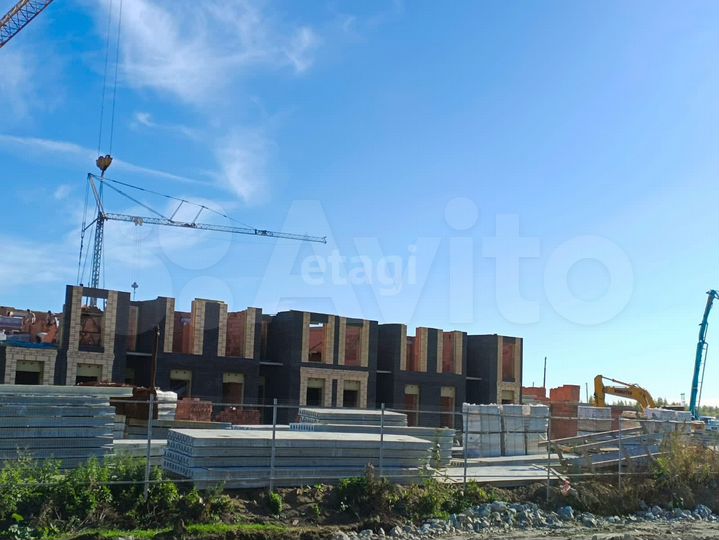 2-к. квартира, 57,1 м², 2/4 эт.