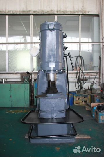 Молот кузнечный пневматический