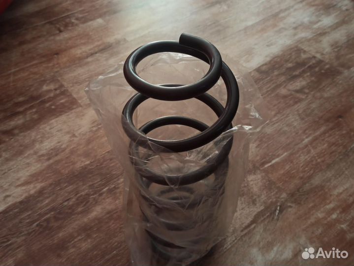 Пружины Тойота Ленд Крузер 80