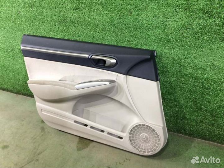 Обшивка двери передняя левая Honda Civic FD3 LDA