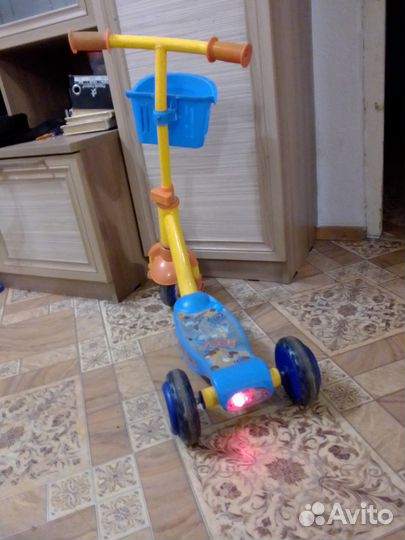 Самокат детский трехколесный
