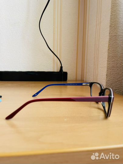 Детские очки для зрения(минус1,25) +комплект