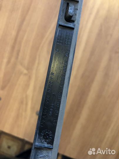 Уплотнитель двери Mercedes V167 GLE