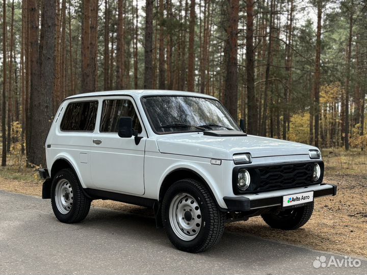 LADA 4x4 (Нива) 1.7 МТ, 1999, 180 000 км
