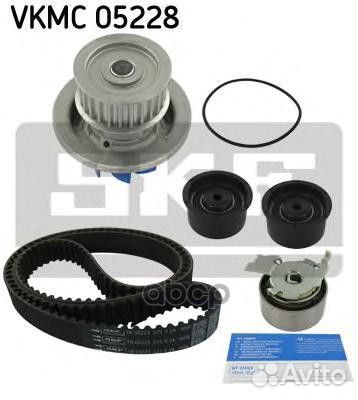 Комплект грм с водяным насосом vkmc05228 Skf