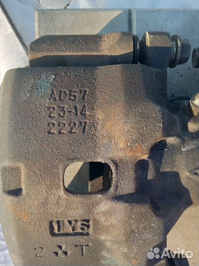 Суппорта передний правый левый Honda Cr-V RD5 K20A