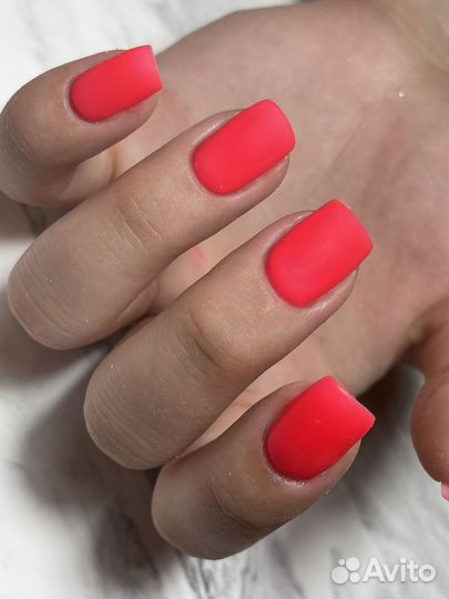 Маникюр педикюр