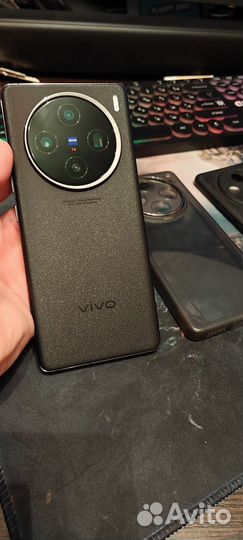 Vivo X100, 12/256 ГБ