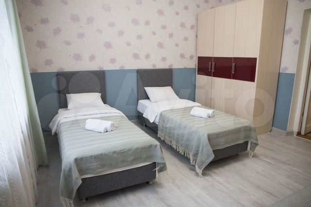 2-к. квартира, 70 м², 3/3 эт.