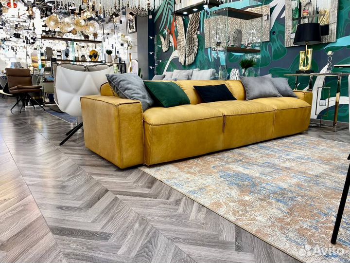 Диван из натуральной кожи