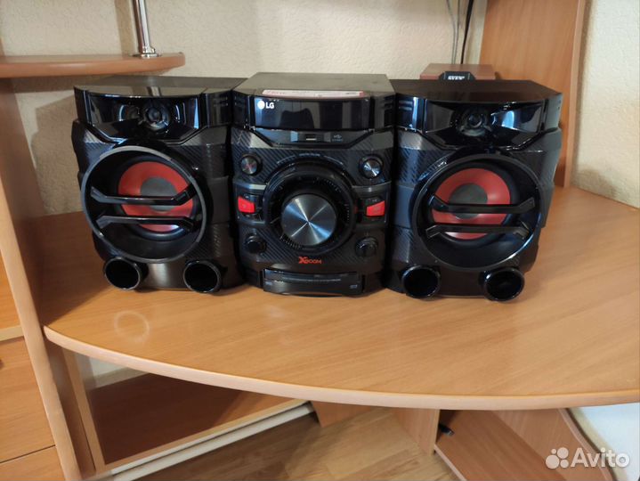 Музыкальный центр LG CM4360