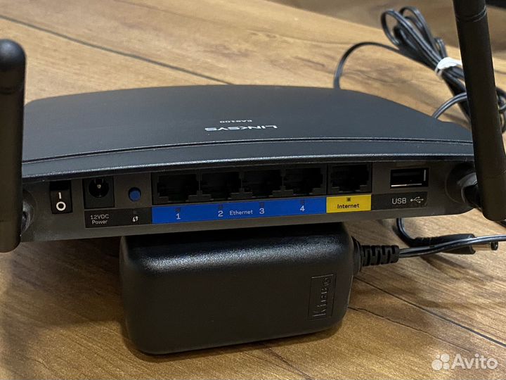 Wi-Fi роутер Linksys EA6100