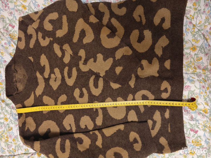 Свитер женский