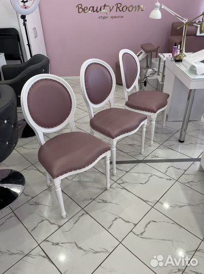 Стул медальон для клиента