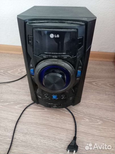 Музыкальный центр