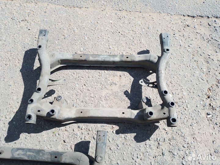 Подрамник передний Mercedes E-class W213 W205