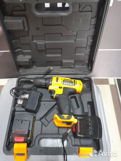 Шуруповерт dewalt