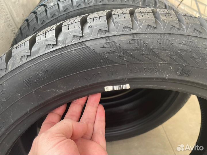 Nokian Tyres Hakkapeliitta 10 245/45 R20