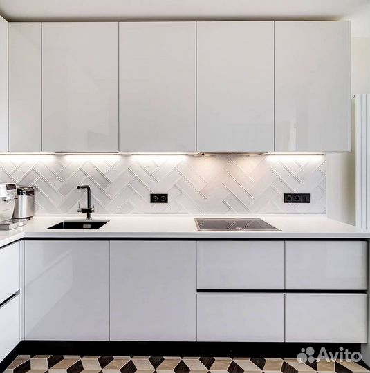 Угловой кухонный гарнитур