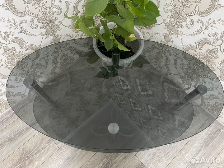 Журнальный столик стеклянный
