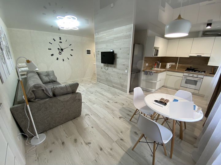 2-к. квартира, 43 м², 2/5 эт.