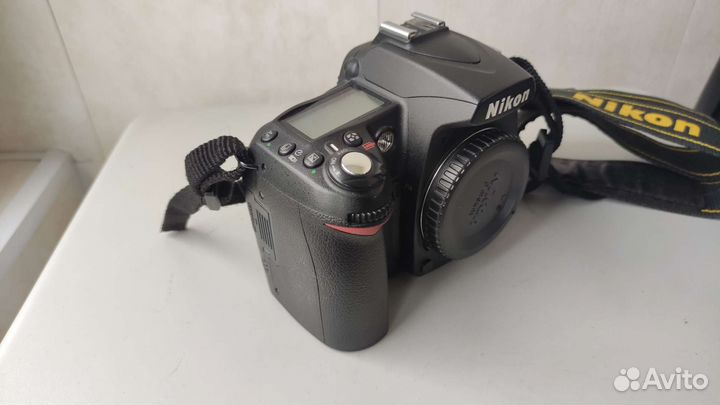 Nikon D90 body (отл.состояние)
