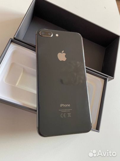 iPhone 8 plus 64gb черный