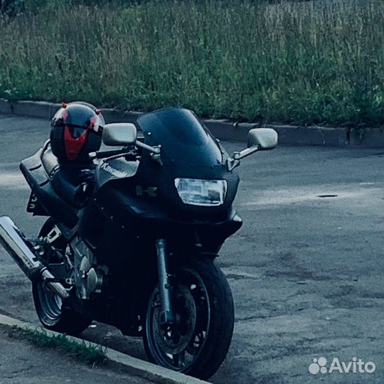 Kawasaki zzr 400