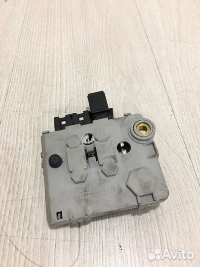 Блок предохранителей Mercedes Benz S500 W220