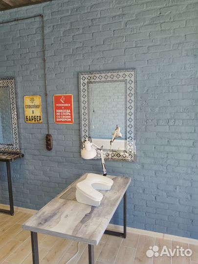 Аренда парикмахерское кресло / маникюрный стол