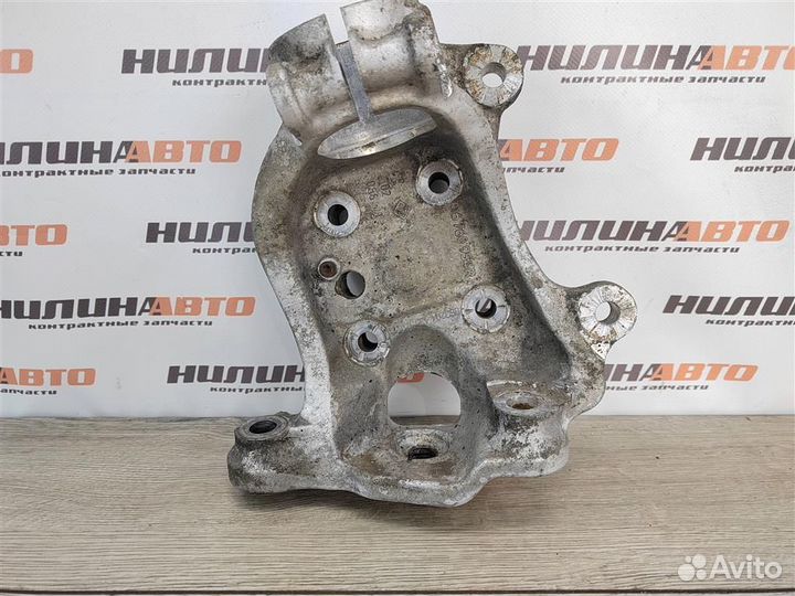 Кулак поворотный правый BMW 5 E60 E61 2003-2009