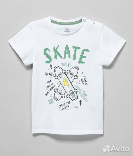 Новый комплект (футболка и шорты)