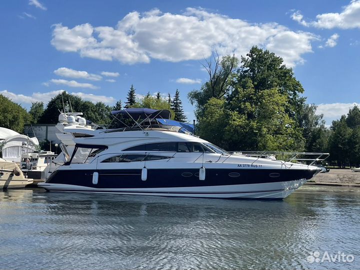 Аренда моторной яхты Princess 57 / 12 гостей