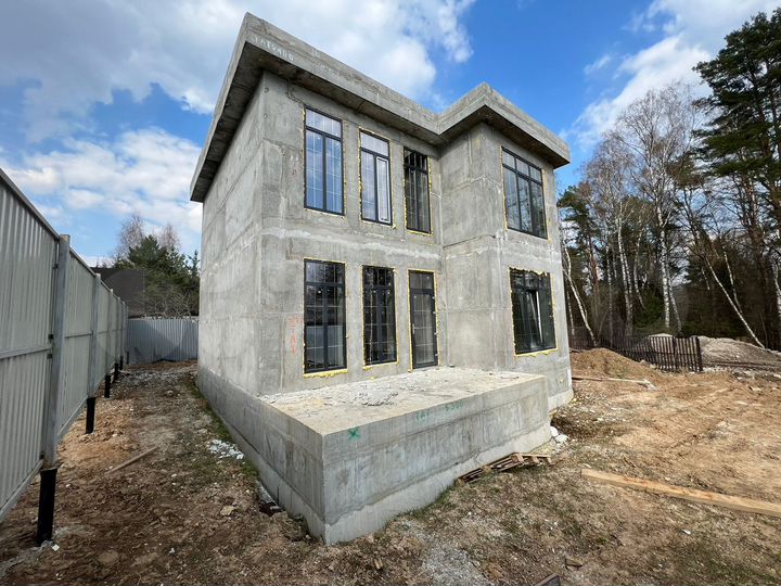 Дом 170 м² на участке 5 сот.