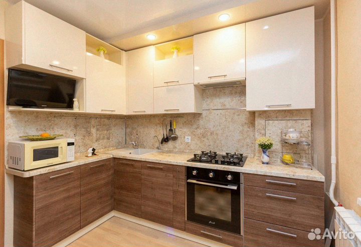 Кухонный гарнитур 2.4