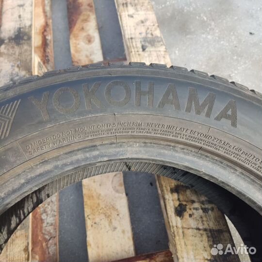 Yokohama W.Drive V905 235/55 R17 103V