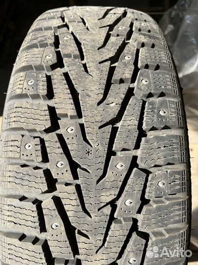 Nokian Tyres Hakkapeliitta 7 SUV 235/65 R17 108T