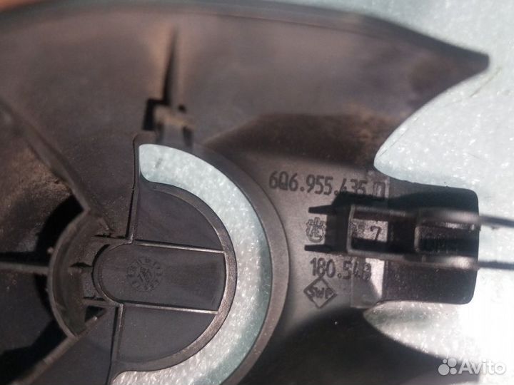 Колпачок поводка volkswagen tiguan Заднего